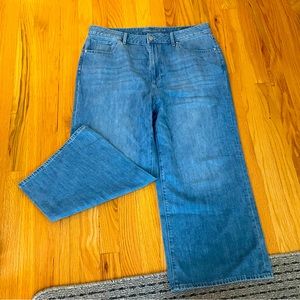 Chicos size 14 wide leg cropped jeans
